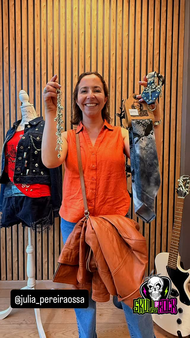 Accesorios personalizados inspirados en la música de The Beatles.